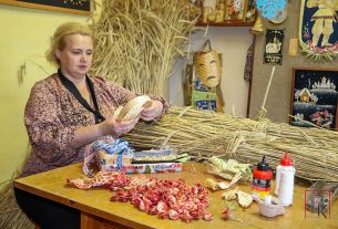 Поставщина готовится к выставке-конкурсу караваев и снопов на Дожинках-2025