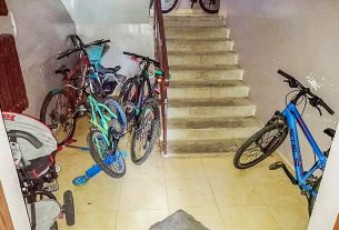 Пограничники провели профориентацию для учащихся поставской школы № 1