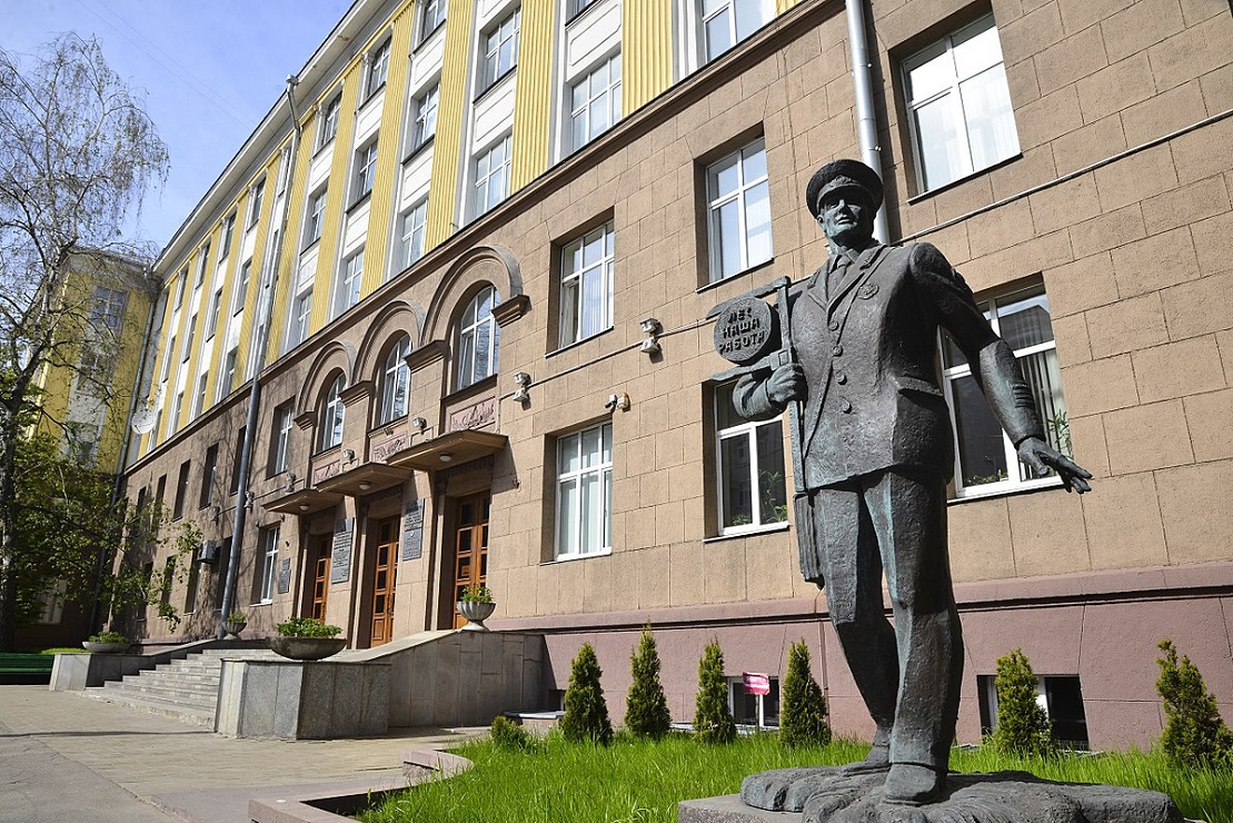 Александр Германович приглашает поставских выпускников поступать в БГТУ