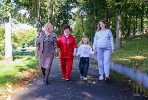 Три счастливые мамы из одной семьи: Мария Лысенок, Марина Наганович и Диана Каменецкая