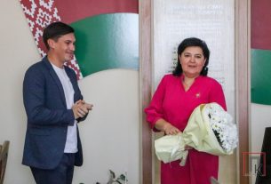 Сегодня в Поставском райисполкоме вручили награды работникам культуры