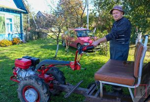 Экологически чистый и богатый урожай выращивают ежегодно жители Постав Олег и Людмила Черкесы