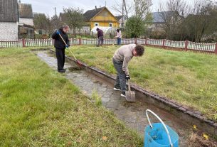 Республиканский субботник. «Щит и Меч» и правоохранители облагородили могилу жертв геноцида евреев на ул. Горького