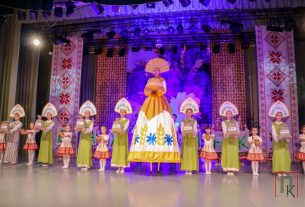 В районном Доме культуры по улице Станкевича состоялся районный праздник «Дожинки-2025»