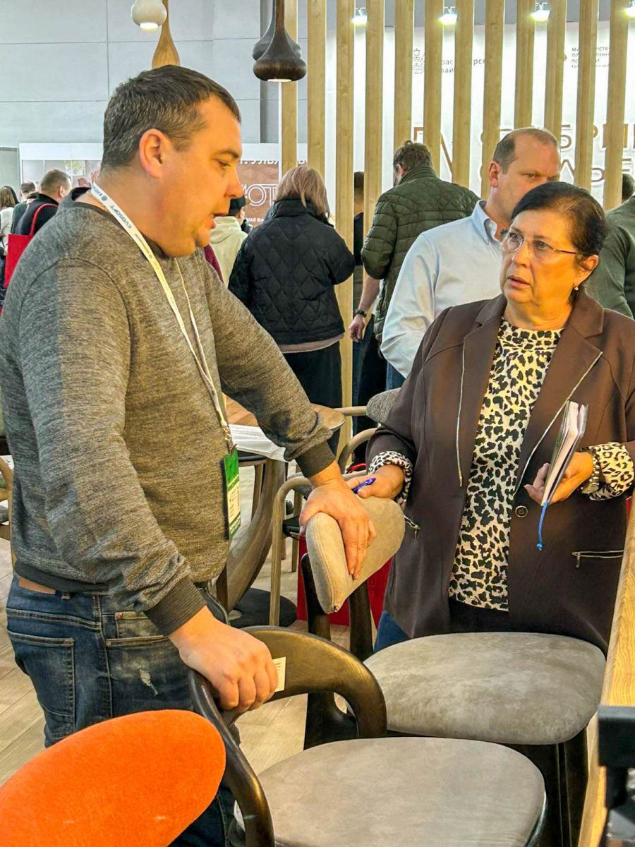 Поставский мебельный центр и ОАО "Поставымебель" участвует в международной выставке "Мебель-2025" в Москве