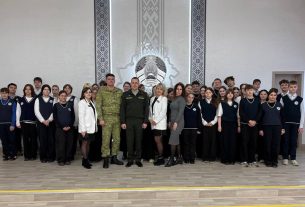 Сморгонские пограничники встретились со школьниками
