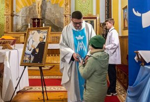 У варапаеўскай парафіі Святога Міхала Арханёла рыхтуюцца да светлага свята Божага Нараджэння