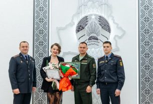 Пограничники поздравили поставскую среднюю школу №3 с юбилеем