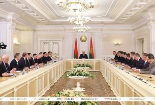 Где и как в Беларуси будут учить профессиям будущего? Вопрос стал темой совещания у Лукашенко