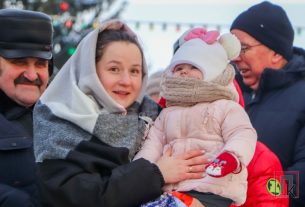 К живительному источнику. Поставчане идут за крещенской водой к храму Святителя Николая Чудотворца