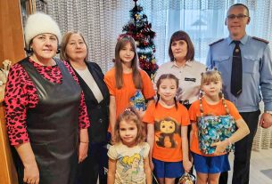 На страже заботы и милосердия: в Поставском районе чествовали работников соцзащиты