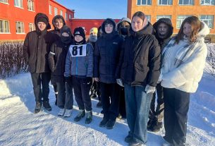 «Сытому всегда теплее»: как на фермах в Курополье спасают телят от рекордных морозов