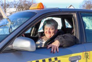 Как телефонные аферисты заставляют детей отдавать родительские сбережения, рассказали в СК