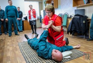 Умение спасать жизнь: мастер-класс по первой помощи прошел в авиационном отряде «АВИАЦИЯ» МЧС