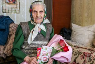 Жыхарка нашага райцэнтра Ніна Васільеўна Андрон 3 сакавіка адзначыла векавы юбілей