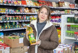 Акция «Лес! Добро! Порядок!»: работники Поставского лесхоза привели в порядок зону отдыха на оз. Дубок