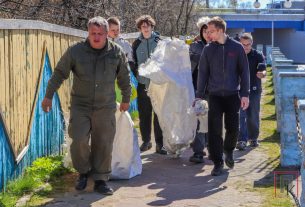 Поставчане дружно присоединились к республиканской акции «Беларусь синеокая»