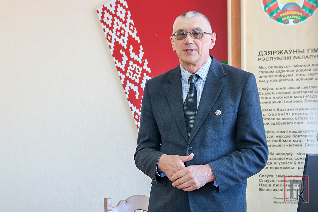 Ігар Капылоў прэзентаваў на Пастаўшчыне сваю новую кнігу «Беларуская мова: ад А да Я»