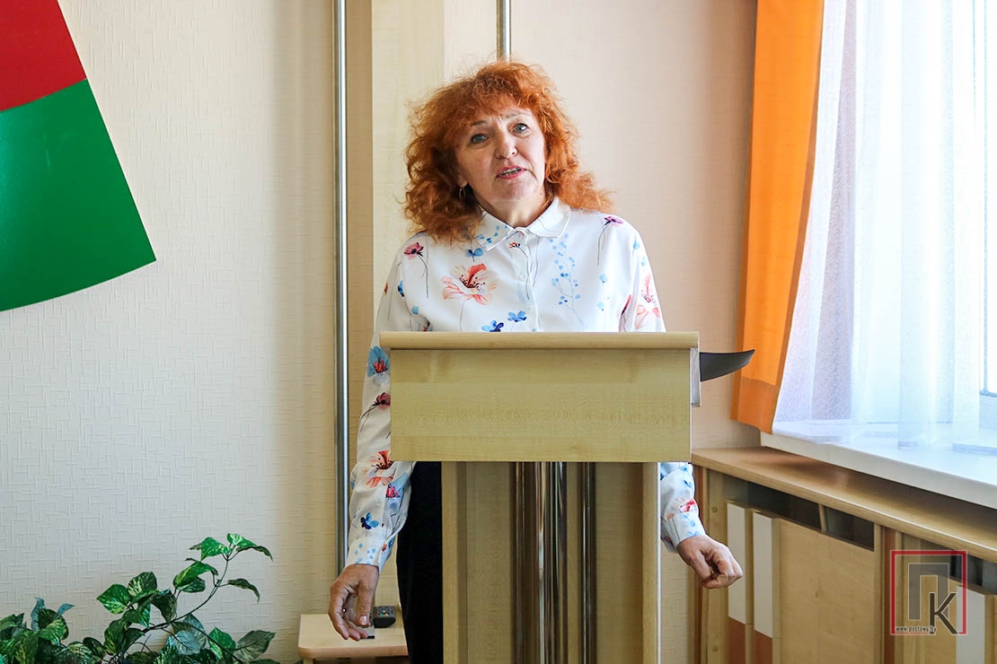 Ігар Капылоў прэзентаваў на Пастаўшчыне сваю новую кнігу «Беларуская мова: ад А да Я»