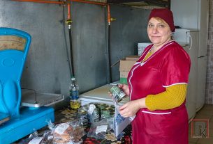 Ароматные, румяные, с корицей, изюмом, маком, цукатами куличи можно приобрести к Пасхе в магазине «Соседи»