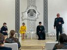 «На страже закона Божьего и человеческого»: в СШ № 3 прошел круглый стол с участием священника и милиционера