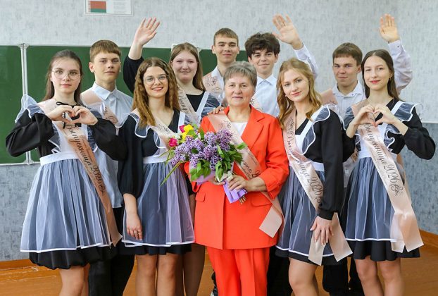 11 выпускников Новоселковской СШ им. О.А.Володько попрощались со школьной жизнью