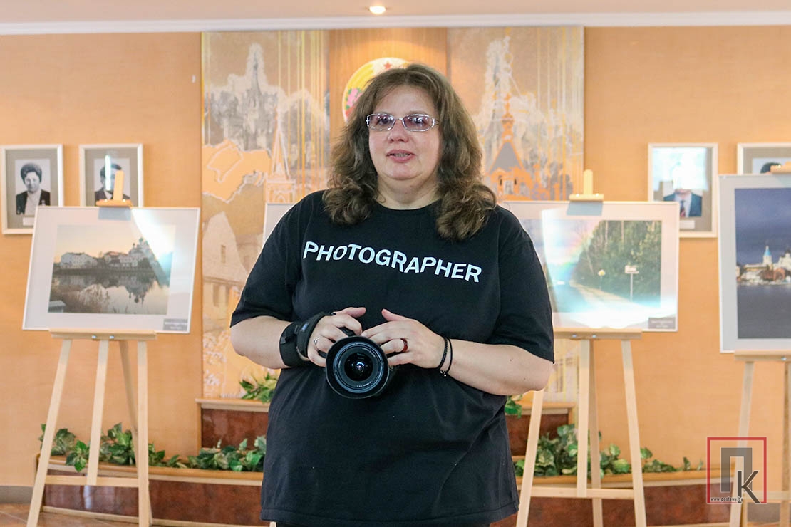 Фотовыставка "Поставы в объективе" Инны Стадник и Татьяны Лобацкой работает в фойе райисполкома