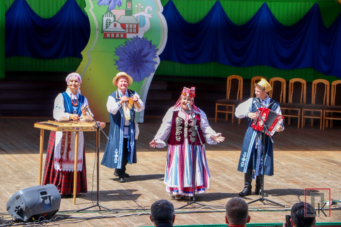 Заключны гала-канцэрт удзельнікаў ХХХV Міжнароднага фестывалю народнай музыкі «Звіняць цымбалы і гармонік»