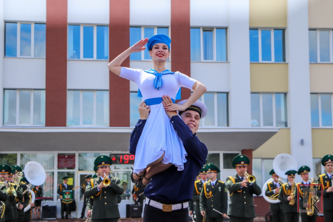В Поставах выступил ансамбль Института пограничной службы Республики Беларусь