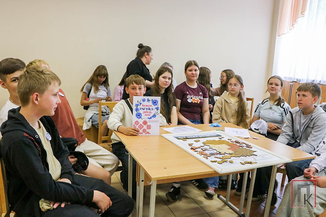 «Спяваем па-беларуску» и блеск знаний: в Поставах прошёл патриотический квиз