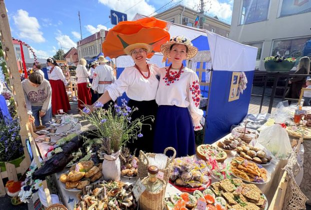 Смотр-конкурс «Пастаўшчына — гасцінны край» покорил членов жюри