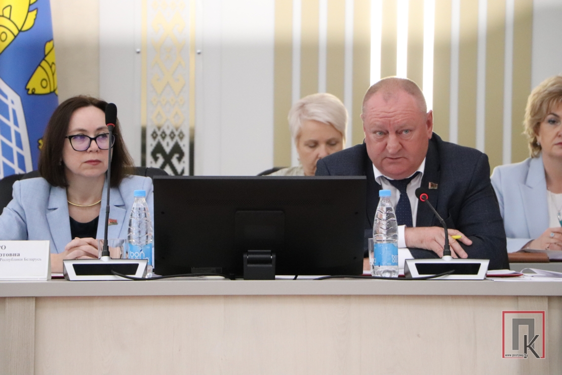 Главные акценты информационной работы и подготовка к зиме: в Поставском райисполкоме прошло открытое заседание