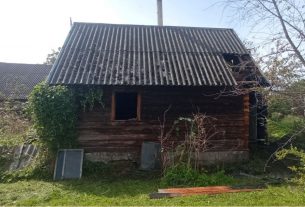 Огонь не пощадил стены и кровлю: в Поставах сгорела баня