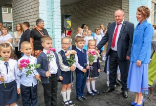 В СШ №3 прошла торжественные линейка, посвященная началу нового учебного года