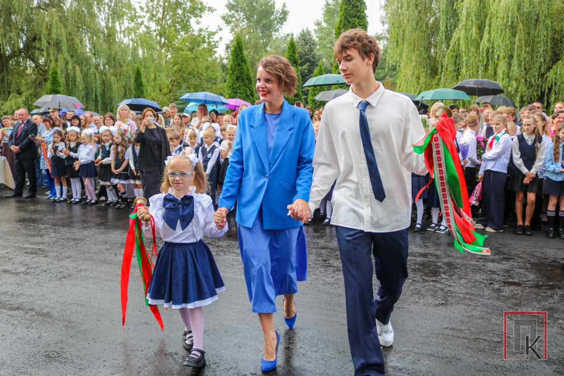 В СШ №3 прошла торжественные линейка, посвященная началу нового учебного года