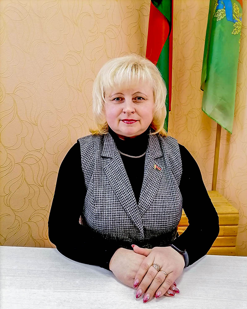 Комфорт для сельчан — задача общая: интервью с председателем Дуниловичского сельсовета Таисой Баторы