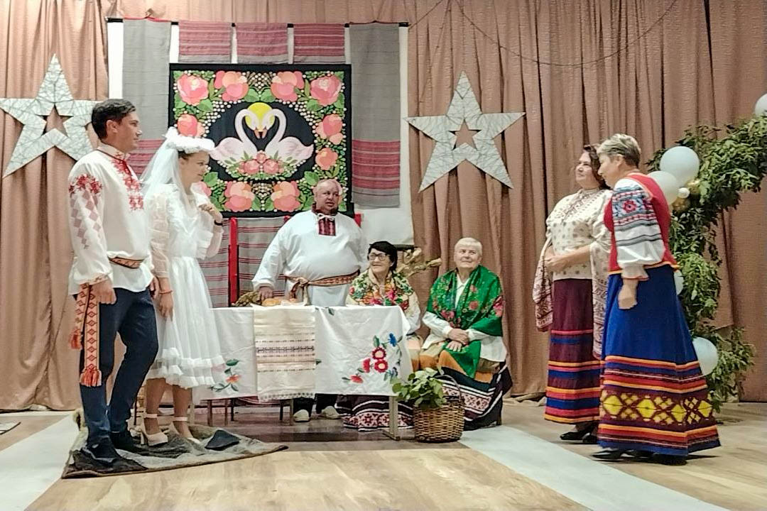 У Юнькаўскім СДК прайшоў раённы агляд-конкурс вясельных абрадаў