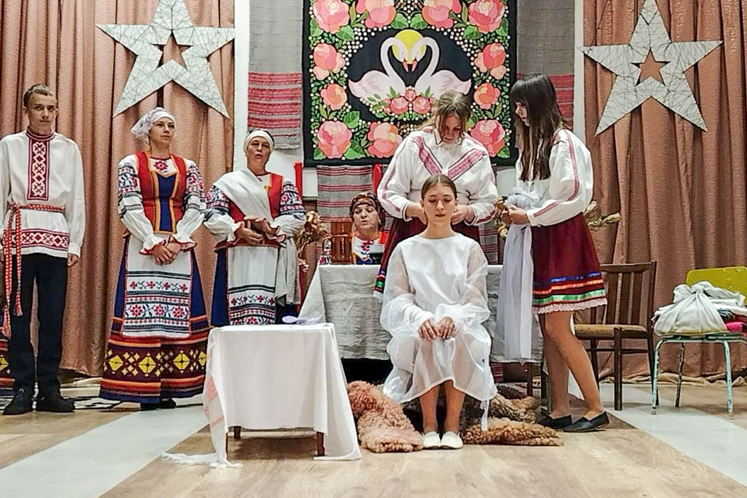У Юнькаўскім СДК прайшоў раённы агляд-конкурс вясельных абрадаў
