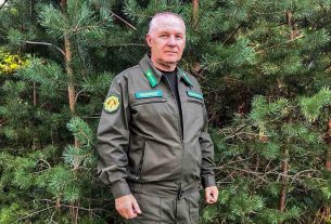 Заслужанае прызнанне: Леанід Руткоўскі ўзнагароджаны знакам «Ганаровы лесавод» Заслужанае прызнанне: Леанід Руткоўскі ўзнагароджаны знакам «Ганаровы лесавод»