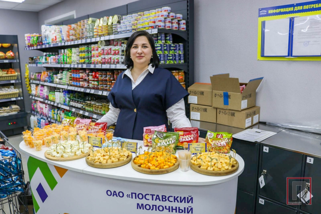 В Поставах открылся новый фирменный магазин Поставского молочного завода